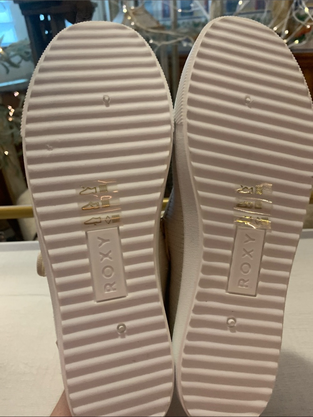 Roxy Women’s Beige Mary Jane Sneakers with White Soles - Picture 5 of 9